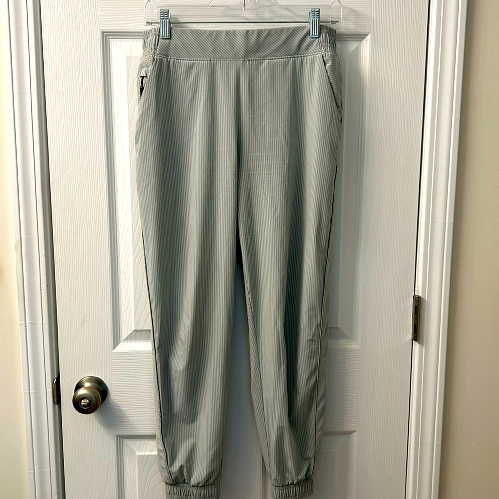 Athleta Brooklyn Textured City Stripe Coast Green joggers - size 10P